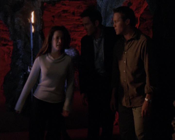 Charmed-Online-dot-416TheFifthHalliwell1994.jpg