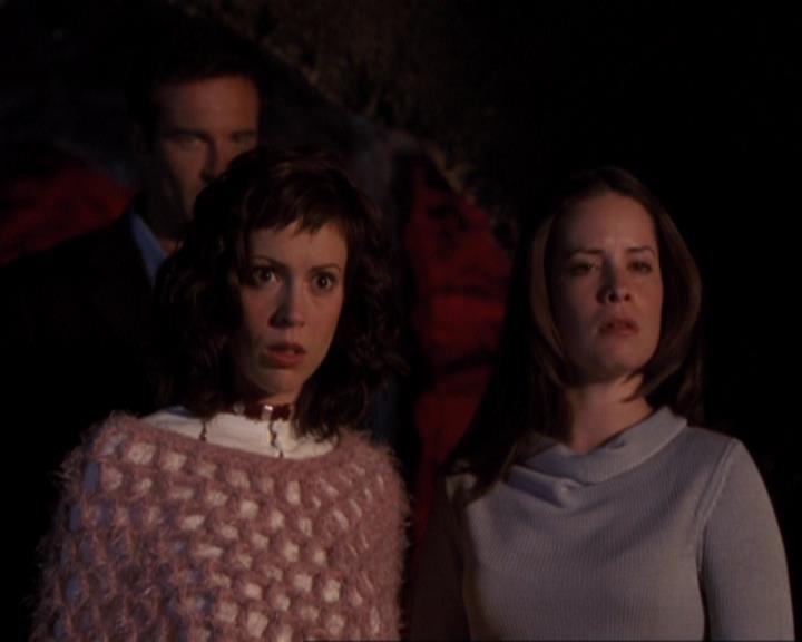 Charmed-Online-dot-416TheFifthHalliwell2060.jpg