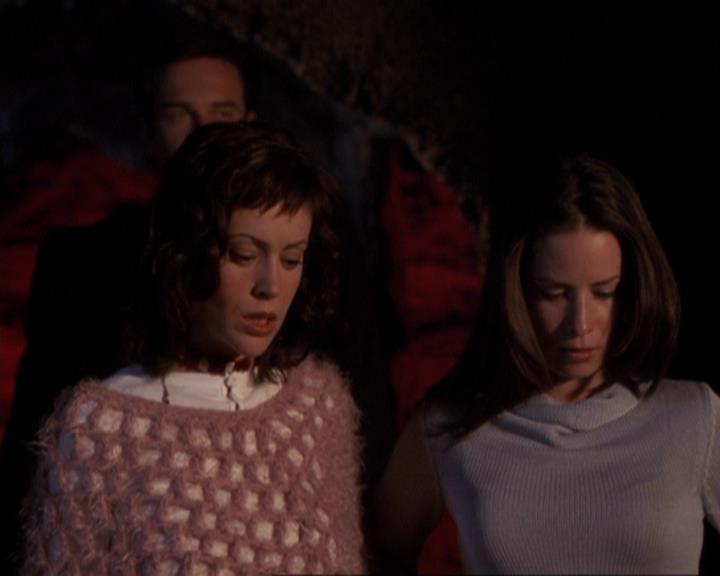 Charmed-Online-dot-416TheFifthHalliwell2072.jpg