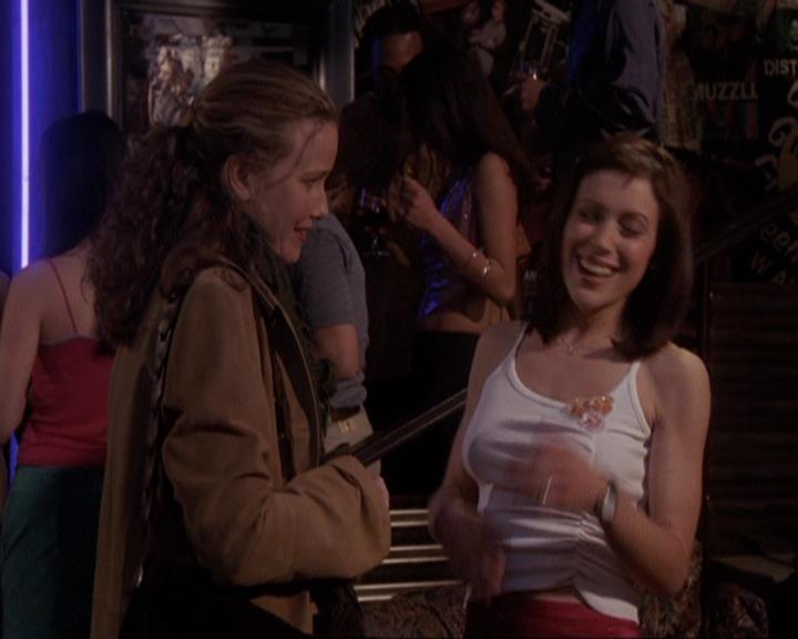 Charmed-Online-dot-416TheFifthHalliwell2243.jpg