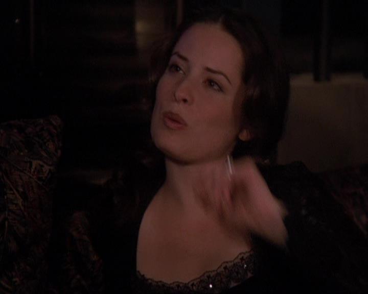 Charmed-Online-dot-416TheFifthHalliwell2252.jpg