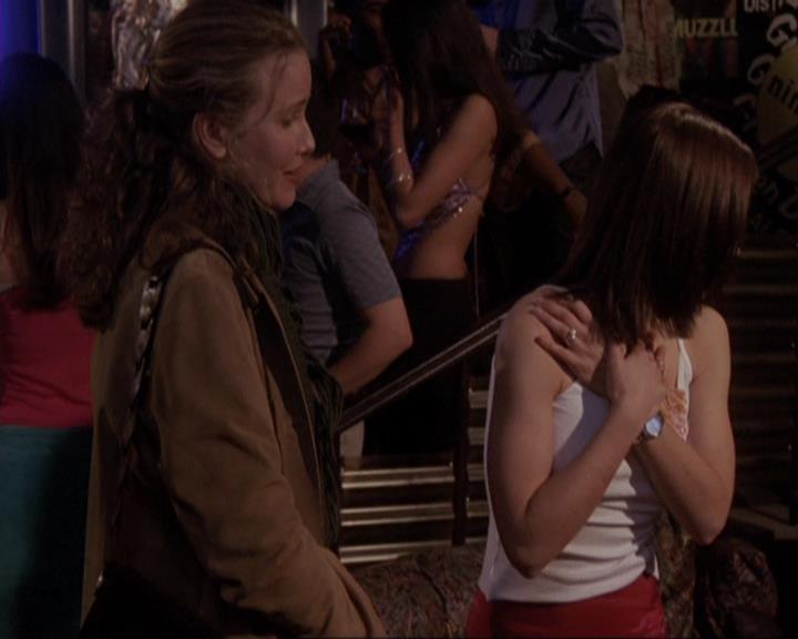 Charmed-Online-dot-416TheFifthHalliwell2281.jpg