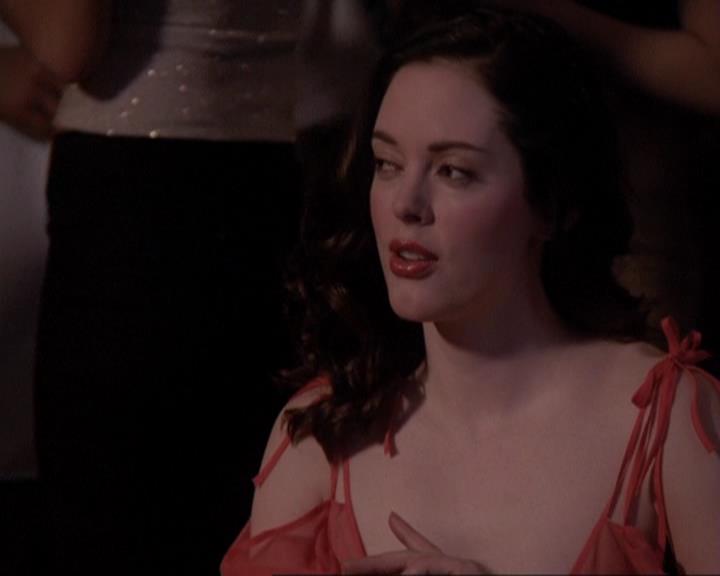 Charmed-Online-dot-416TheFifthHalliwell2301.jpg