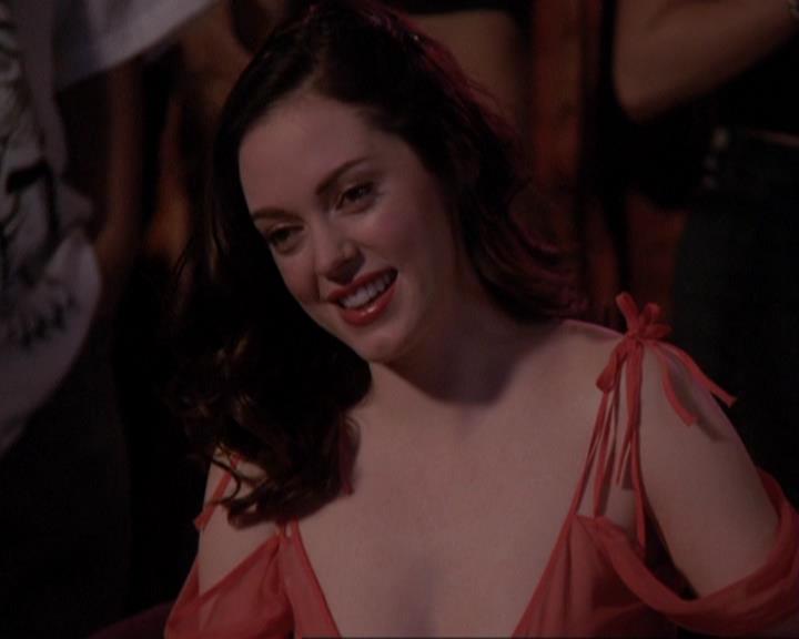 Charmed-Online-dot-416TheFifthHalliwell2320.jpg