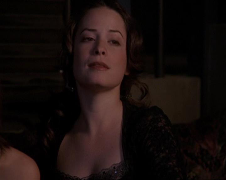 Charmed-Online-dot-416TheFifthHalliwell2336.jpg