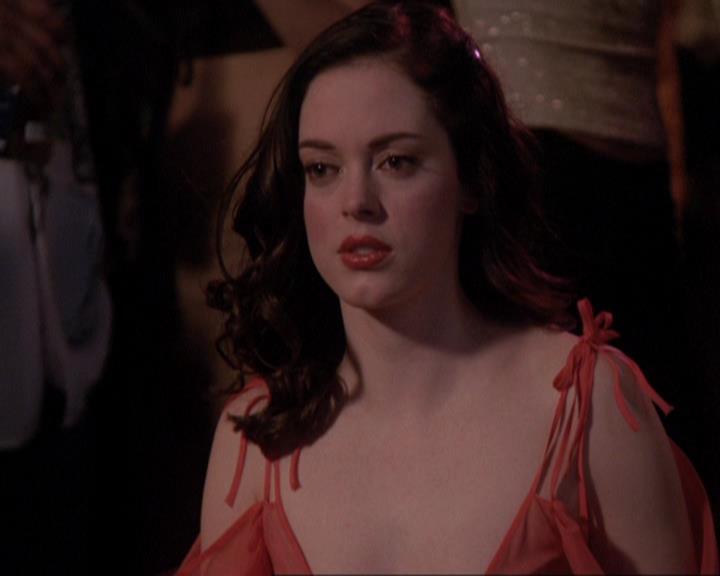 Charmed-Online-dot-416TheFifthHalliwell2353.jpg