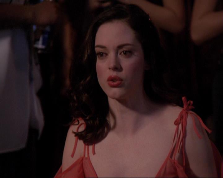 Charmed-Online-dot-416TheFifthHalliwell2361.jpg