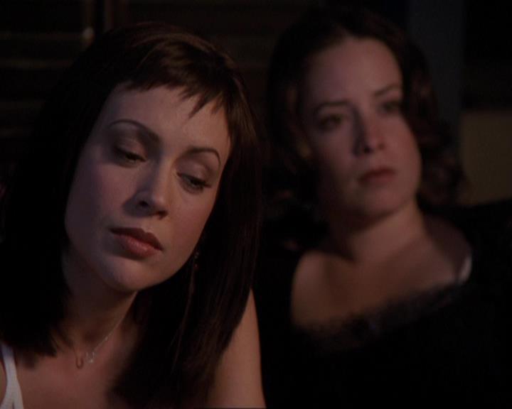 Charmed-Online-dot-416TheFifthHalliwell2365.jpg