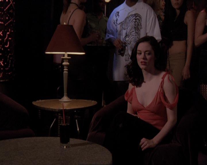 Charmed-Online-dot-416TheFifthHalliwell2388.jpg