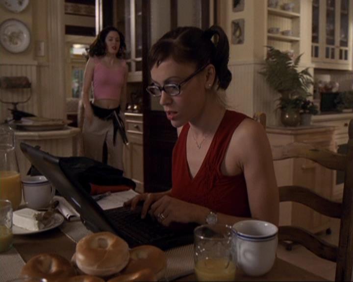 Charmed-Online-dot-417SavingPrivateLeo0001.jpg