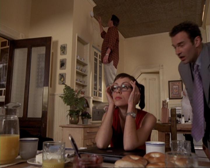 Charmed-Online-dot-417SavingPrivateLeo0064.jpg