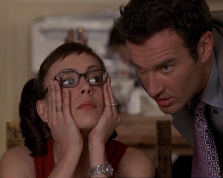 Charmed-Online-dot-417SavingPrivateLeo0066.jpg