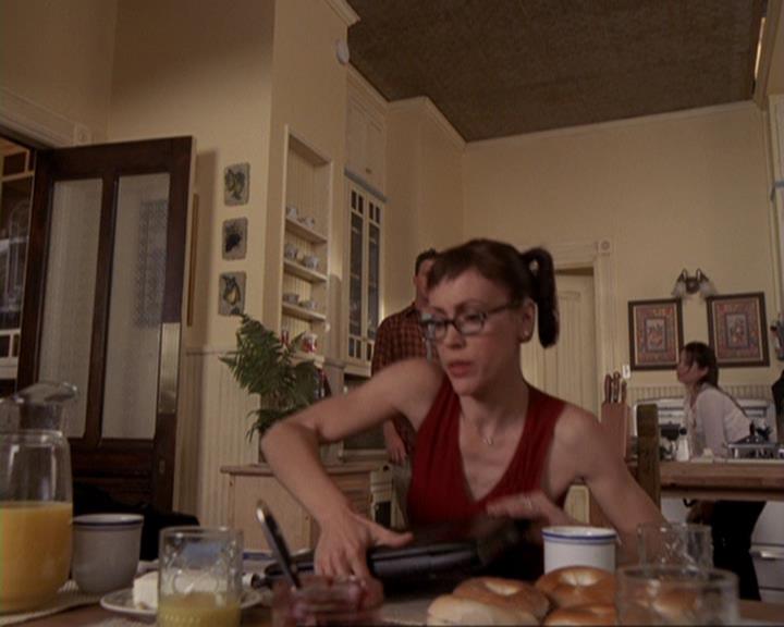 Charmed-Online-dot-417SavingPrivateLeo0076.jpg