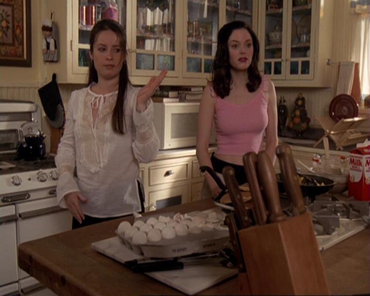 Charmed-Online-dot-417SavingPrivateLeo0078.jpg
