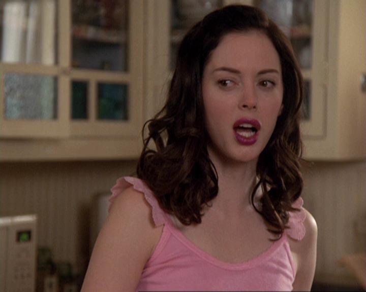 Charmed-Online-dot-417SavingPrivateLeo0088.jpg