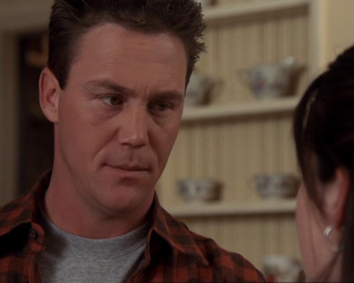 Charmed-Online-dot-417SavingPrivateLeo0104.jpg Charmed-Online-dot-417SavingPrivateLeo0104.jpg