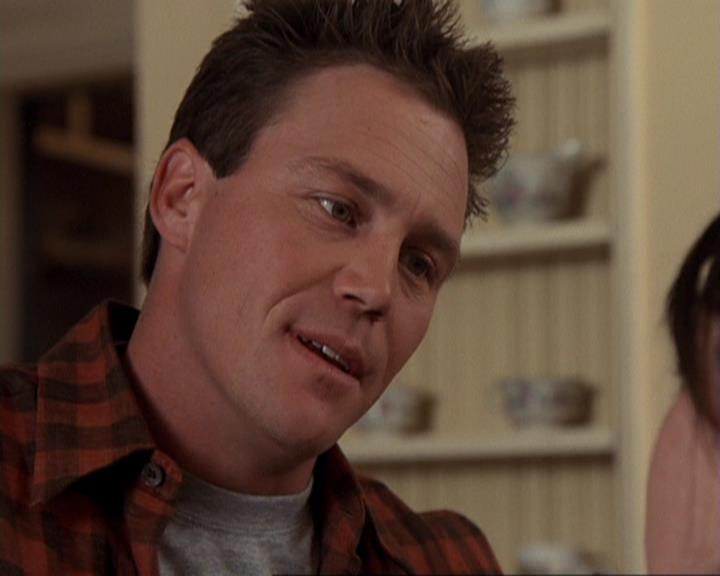 Charmed-Online-dot-417SavingPrivateLeo0109.jpg