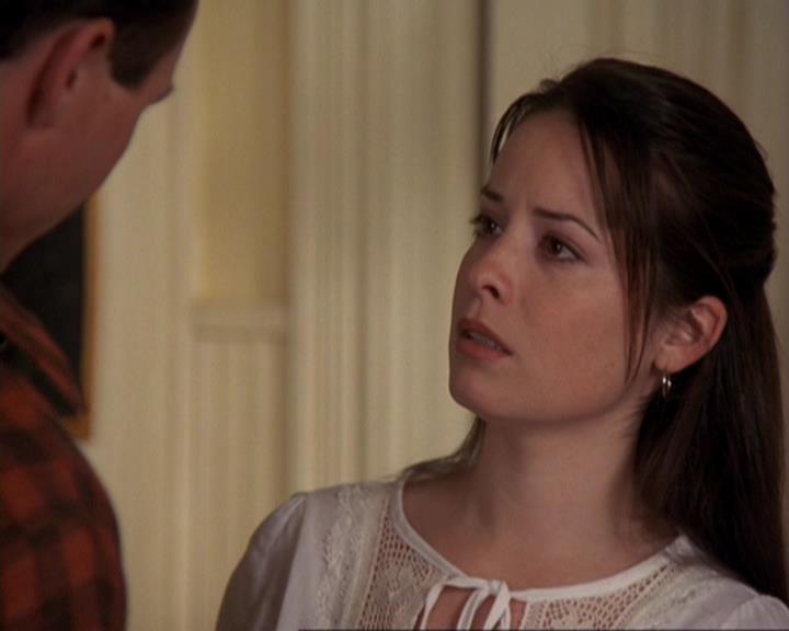 Charmed-Online-dot-417SavingPrivateLeo0120.jpg