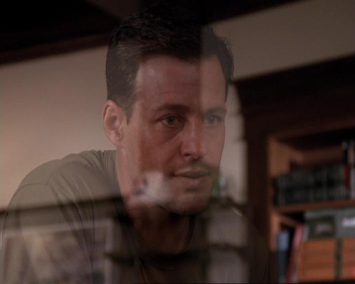 Charmed-Online-dot-417SavingPrivateLeo0138.jpg