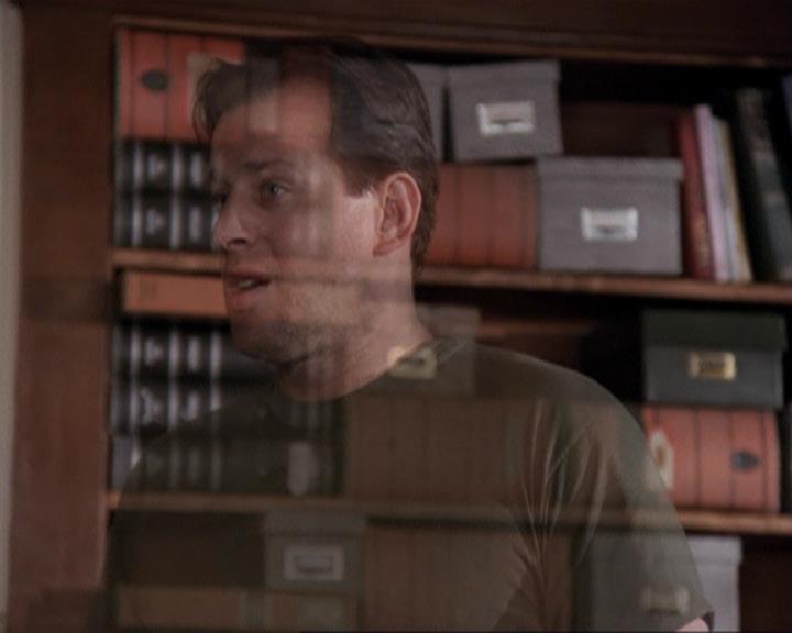 Charmed-Online-dot-417SavingPrivateLeo0160.jpg