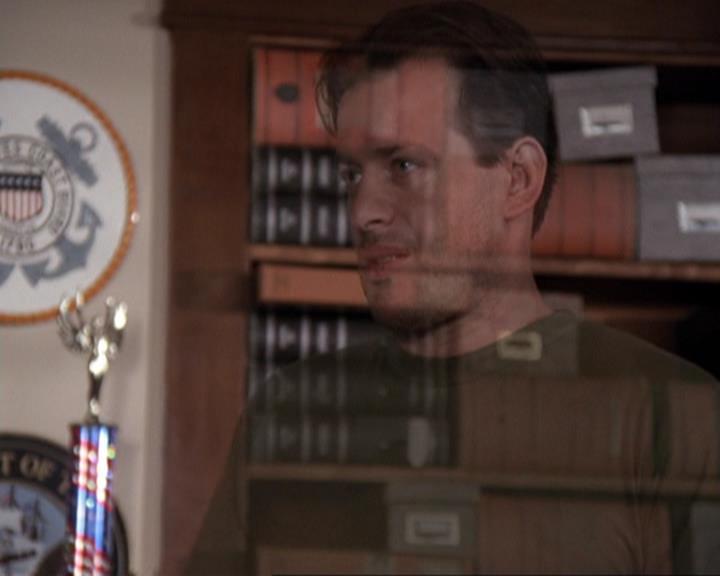 Charmed-Online-dot-417SavingPrivateLeo0161.jpg