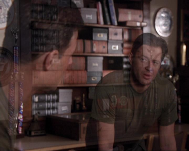 Charmed-Online-dot-417SavingPrivateLeo0182.jpg
