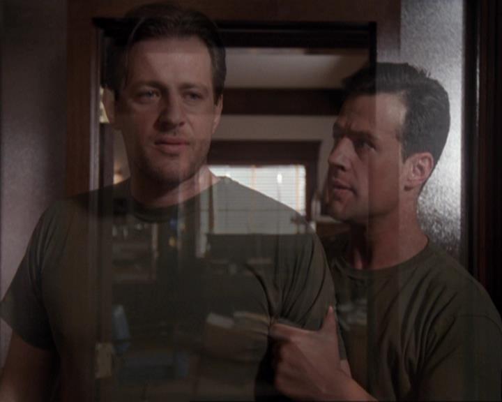 Charmed-Online-dot-417SavingPrivateLeo0241.jpg