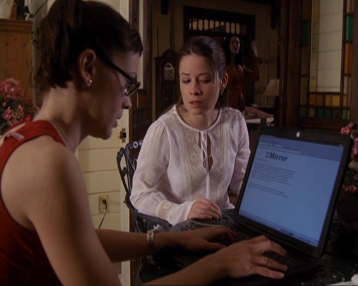 Charmed-Online-dot-417SavingPrivateLeo0330.jpg