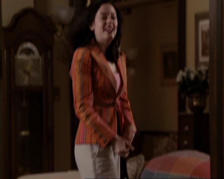 Charmed-Online-dot-417SavingPrivateLeo0343.jpg