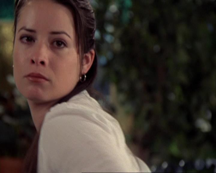 Charmed-Online-dot-417SavingPrivateLeo0353.jpg