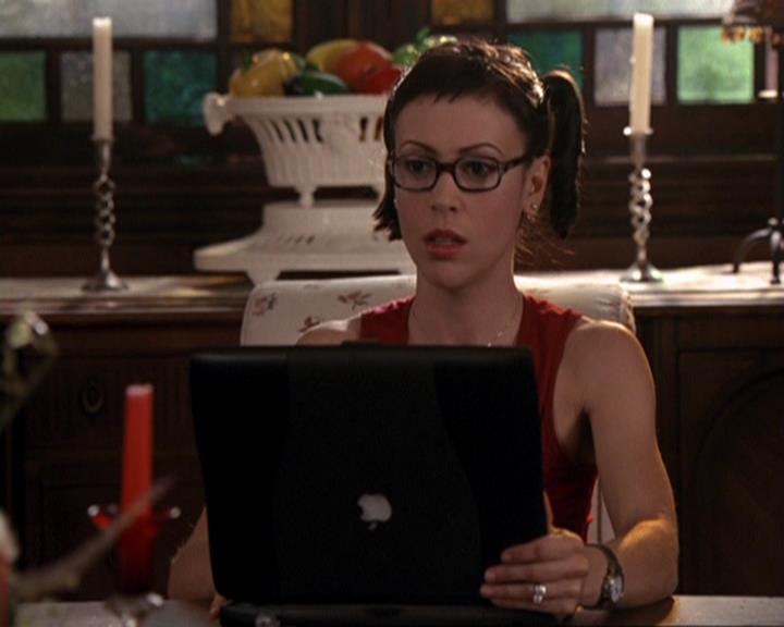 Charmed-Online-dot-417SavingPrivateLeo0358.jpg
