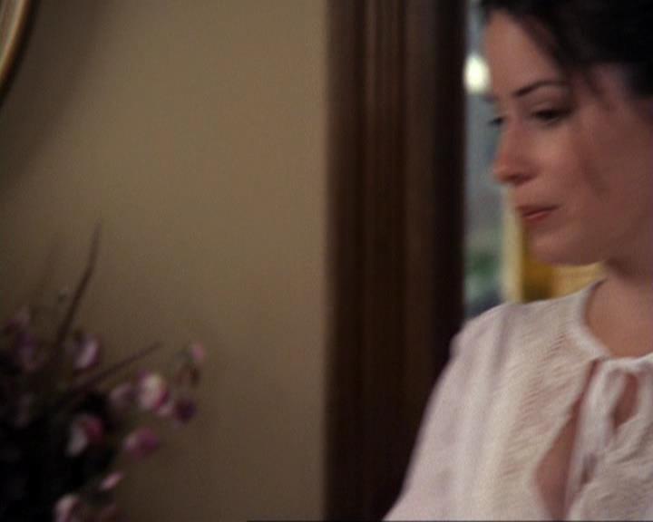 Charmed-Online-dot-417SavingPrivateLeo0396.jpg