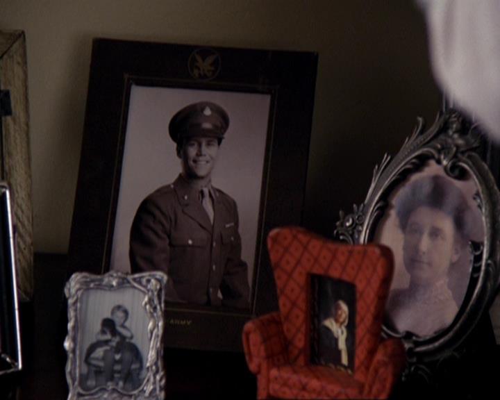 Charmed-Online-dot-417SavingPrivateLeo0401.jpg