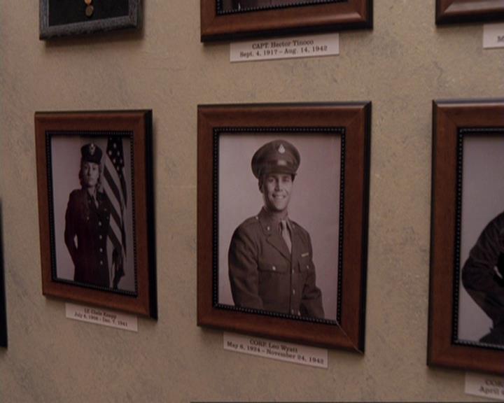 Charmed-Online-dot-417SavingPrivateLeo0428.jpg Charmed-Online-dot-417SavingPrivateLeo0428.jpg