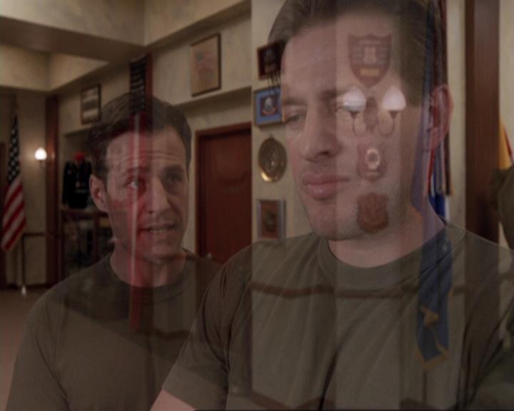 Charmed-Online-dot-417SavingPrivateLeo0435.jpg