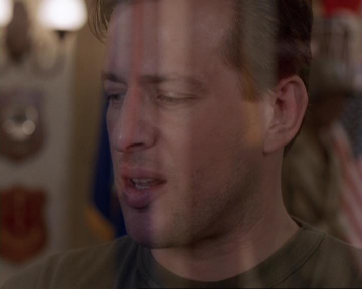 Charmed-Online-dot-417SavingPrivateLeo0447.jpg