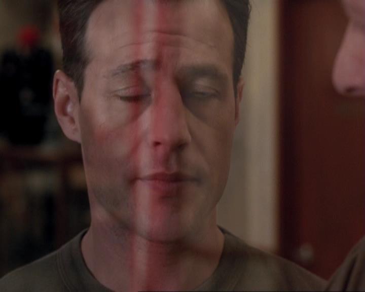 Charmed-Online-dot-417SavingPrivateLeo0452.jpg