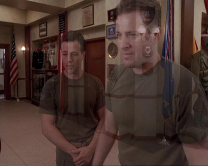 Charmed-Online-dot-417SavingPrivateLeo0461.jpg