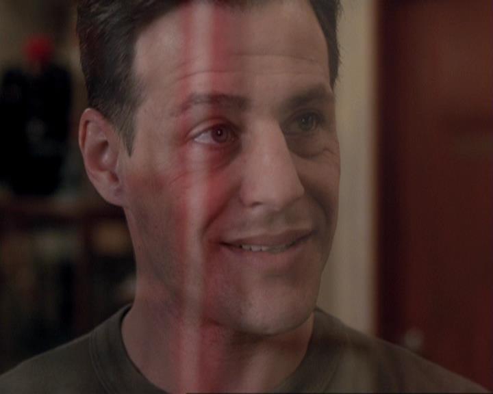 Charmed-Online-dot-417SavingPrivateLeo0464.jpg