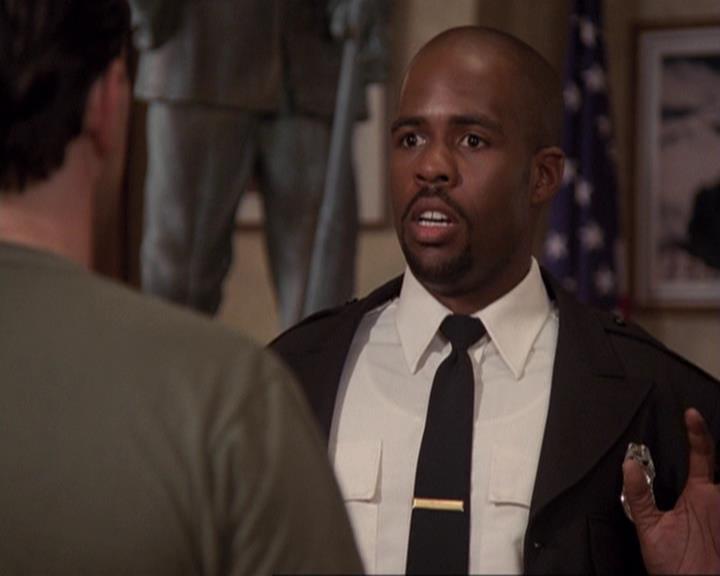 Charmed-Online-dot-417SavingPrivateLeo0482.jpg