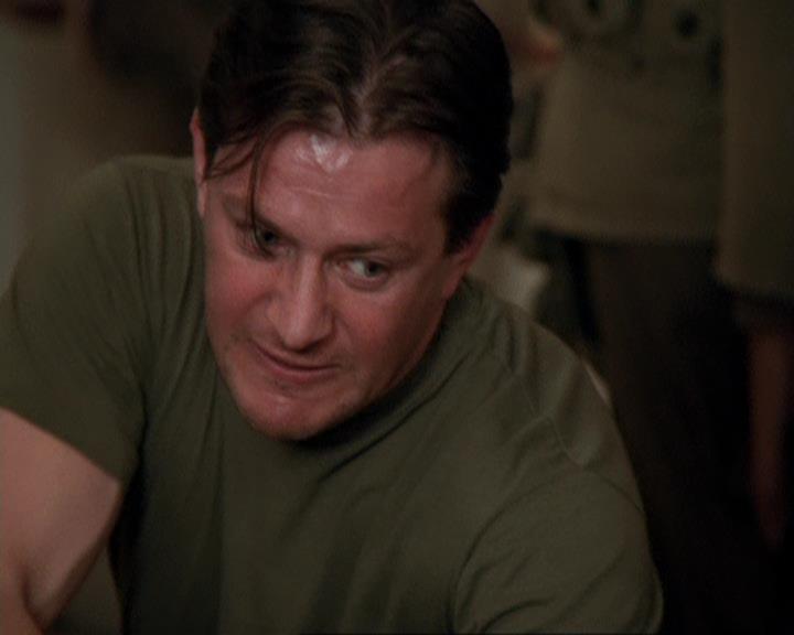 Charmed-Online-dot-417SavingPrivateLeo0489.jpg