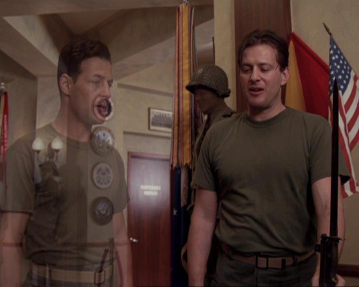 Charmed-Online-dot-417SavingPrivateLeo0496.jpg