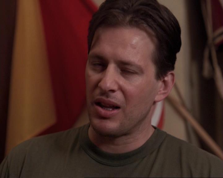 Charmed-Online-dot-417SavingPrivateLeo0497.jpg