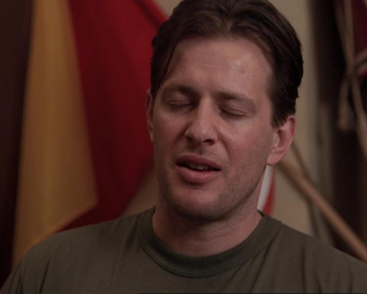 Charmed-Online-dot-417SavingPrivateLeo0498.jpg
