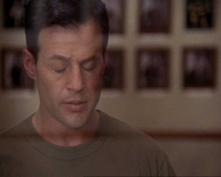 Charmed-Online-dot-417SavingPrivateLeo0502.jpg