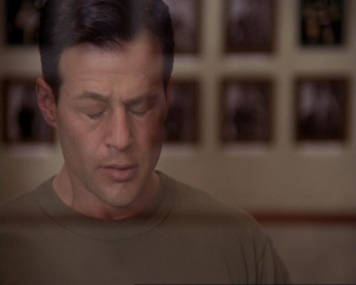 Charmed-Online-dot-417SavingPrivateLeo0503.jpg
