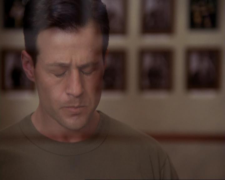 Charmed-Online-dot-417SavingPrivateLeo0504.jpg