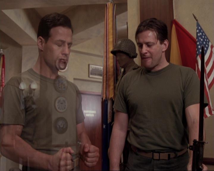 Charmed-Online-dot-417SavingPrivateLeo0506.jpg