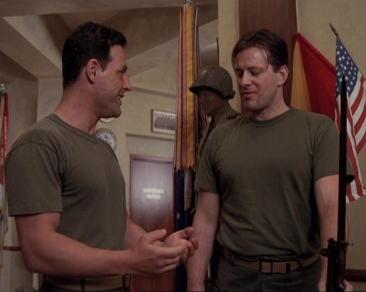 Charmed-Online-dot-417SavingPrivateLeo0512.jpg