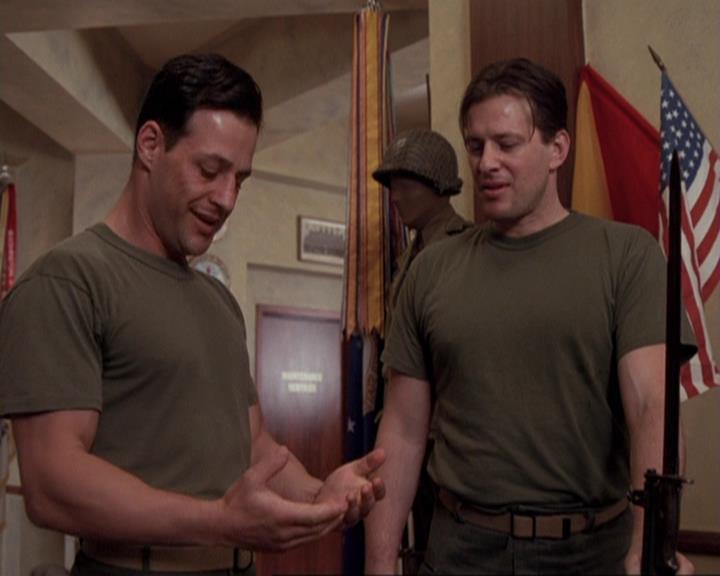 Charmed-Online-dot-417SavingPrivateLeo0513.jpg